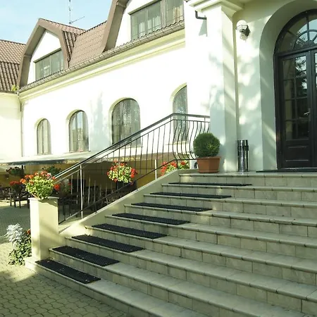 Готель Jedlina Люблін