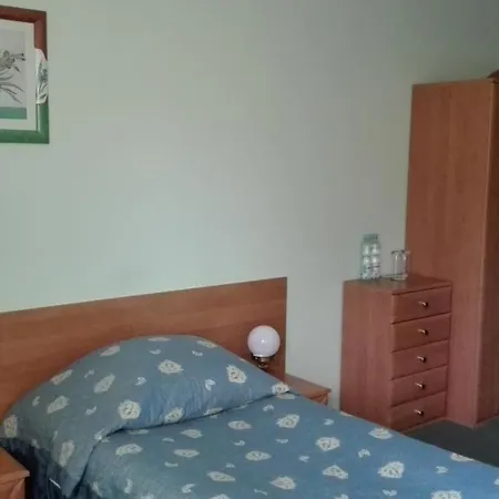 Jedlina Готель